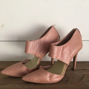 Jessica Simpson Blush Snakeskin Pumps